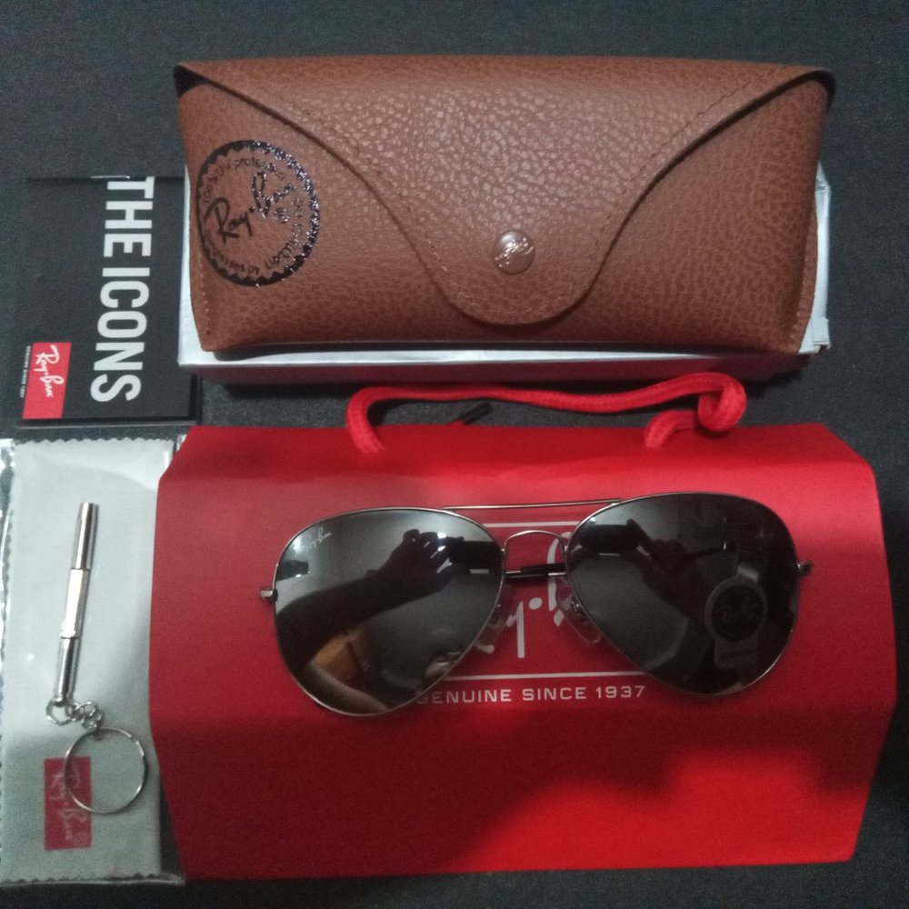 Silver Mirrored Ray-Ban Aviator Sunglasses